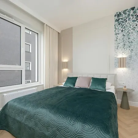 Appartement Zupnicza Elegant With Balcony By Renters