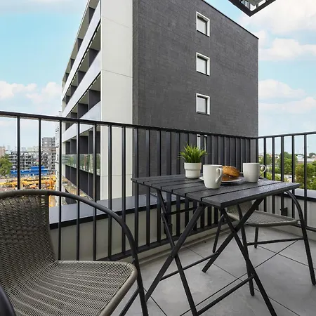 Zupnicza Elegant With Balcony By Renters Appartement *