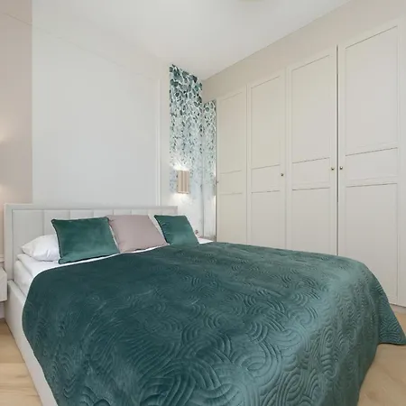 Zupnicza Elegant With Balcony By Renters Appartement Warschau