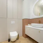 Zupnicza Elegant With Balcony By Renters Διαμέρισμα *