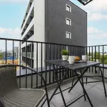 Zupnicza Elegant With Balcony By Renters Διαμέρισμα *