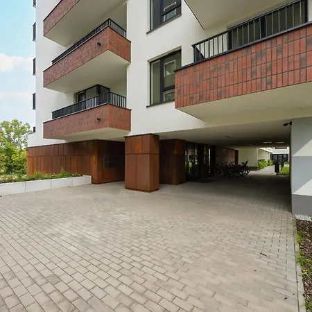 Zupnicza Elegant With Balcony By Renters *