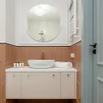Zupnicza Elegant With Balcony By Renters