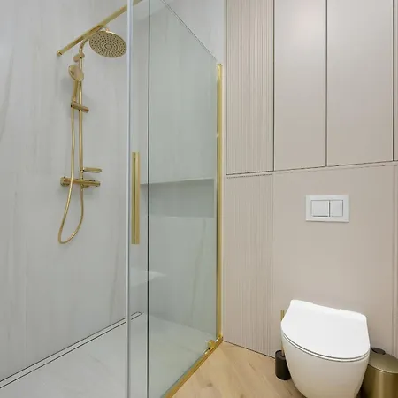 Zupnicza Elegant With Balcony By Renters Warszawa