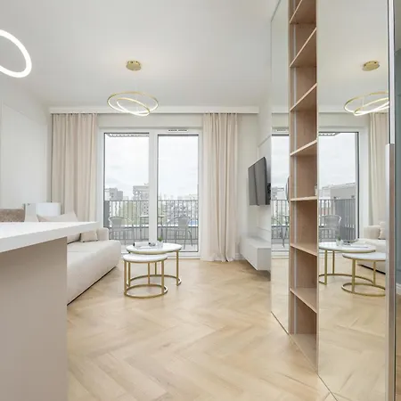 Zupnicza Elegant With Balcony By Renters Lägenhet