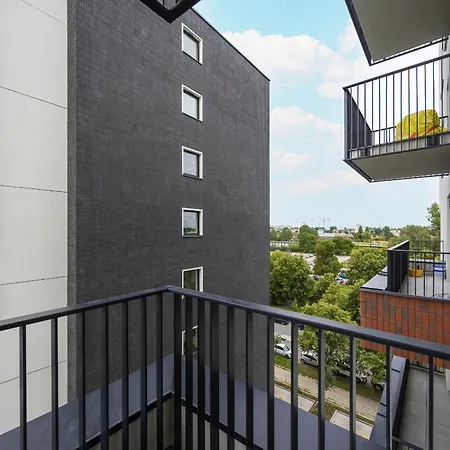 Zupnicza Elegant With Balcony By Renters *